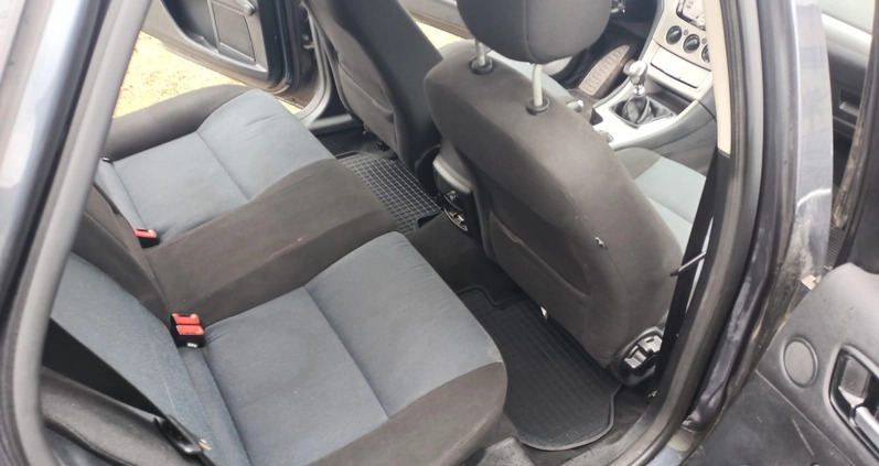 Ford Mondeo cena 9300 przebieg: 339220, rok produkcji 2010 z Rumia małe 37